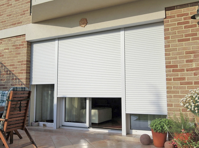 На двери в Абинске